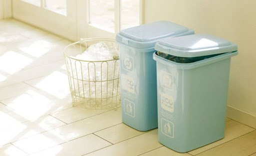 Đảm bảo thùng rác luôn khô và sạch