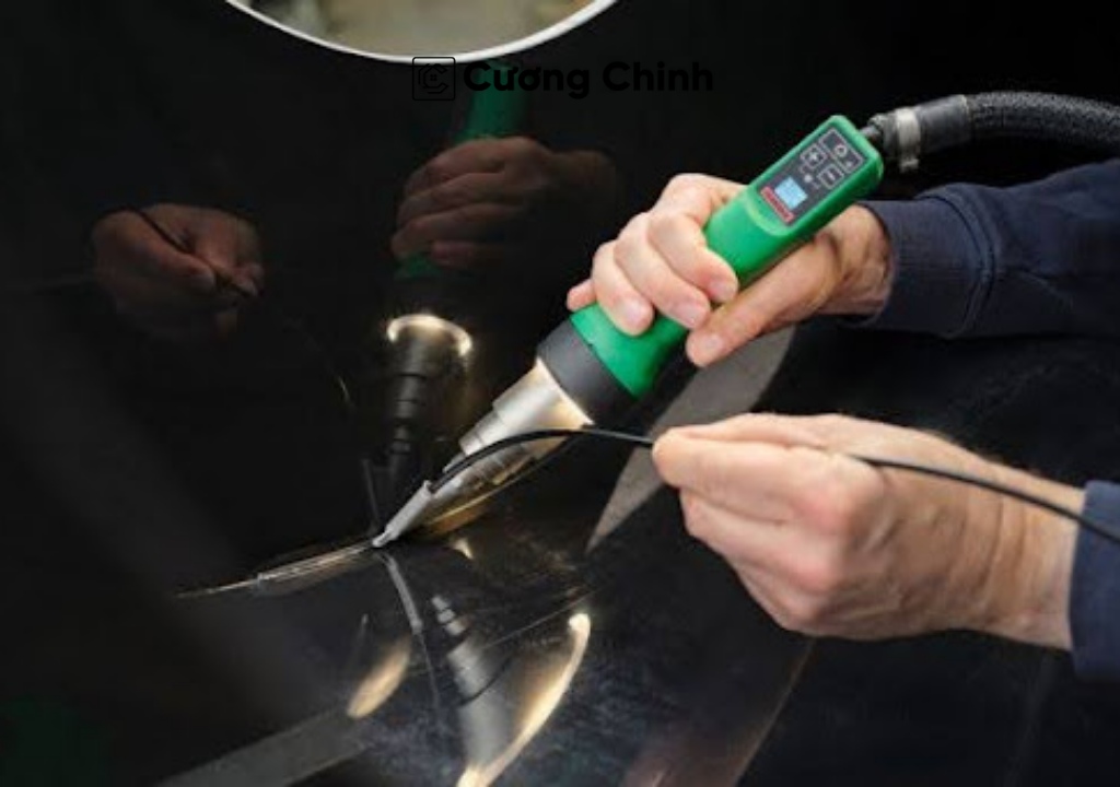 cách dán thùng nhựa
