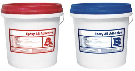 Dán thùng nhựa bằng keo epoxy 2 thành phần